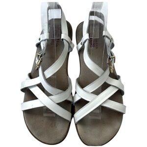 G.H. Bass & Co Margie Sunjuns White Leather Sandals Strappy Boho Comfort Women 9